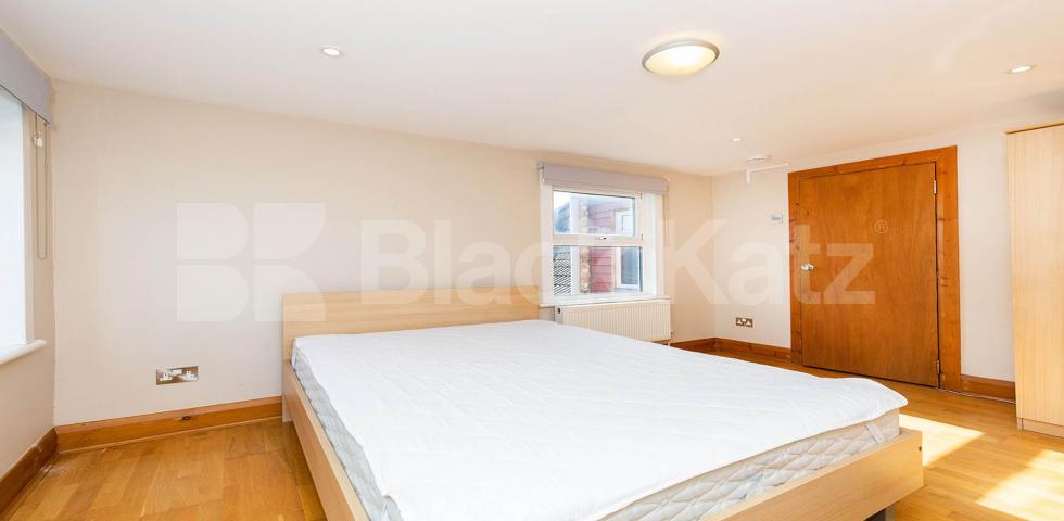 			3 Bedroom, 1 bath, 1 reception Maisonette			 Leasowes Road, Leyton 